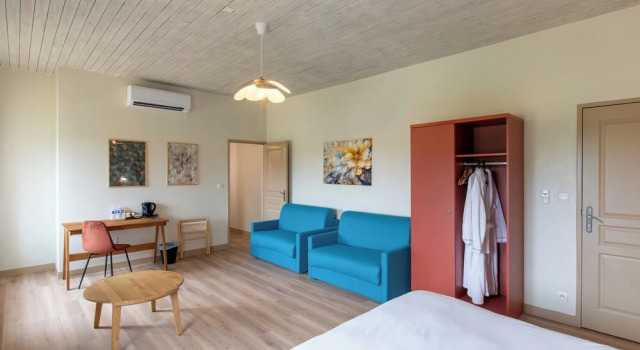 Полулюкс Domaine de la Courbe Hôtel & Spa