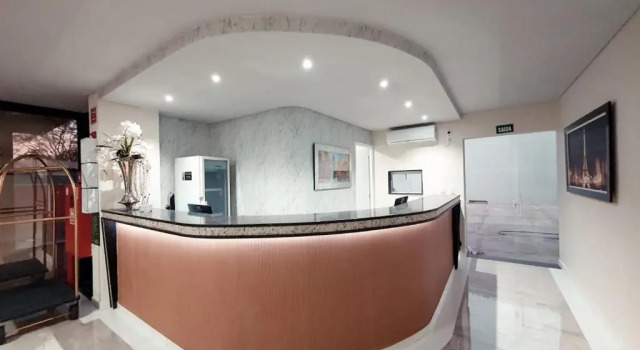 Charles Hotel, Забронировать Отель Порту-Феррейра штат Сан-Паулу
