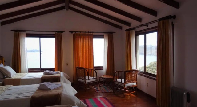 Utasawa, Prenota Hotel Isla del Sol 