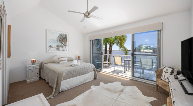 Апартаменты Standard с 3 комнатами с видом на воду Skippers Cove Waterfront Resort