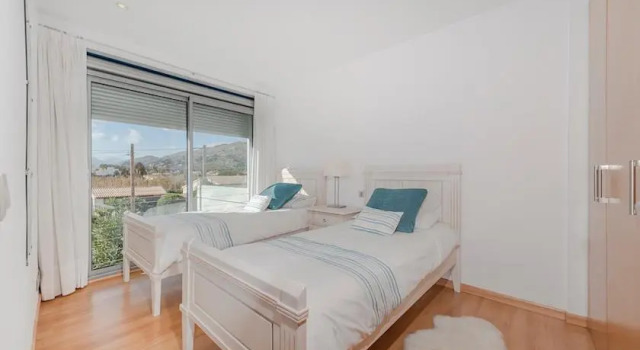 Penthouse Rosas 1C, Book Hotel Pollença Majorca