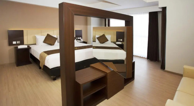 Suite junior Hotel Gunawangsa MERR