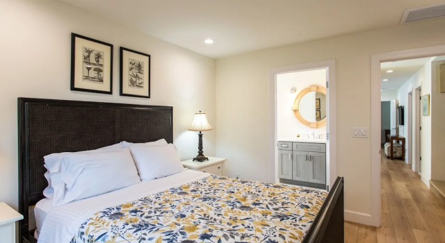 Sorrento 4 Bedroom Home by NFVH, Book Feriehus Villaer i North Naples, Villa
