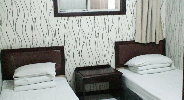 Guangwai Jingbin Hostel West Railway Station, Book Hostel / Vandrerhjem Hoteller i Beijing Province med parkering, Parkering