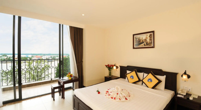 Двухместный номер Deluxe Cuu Long Hotel