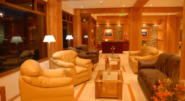 Hotel Tierra del Fuego, Забронировать Отель Отели Ушуая с завтраком, рядом с Casino Club Ushuaia, Завтраки