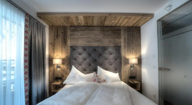 Семейный номер Standard с балконом Hotel Eldorado