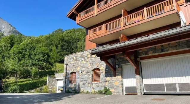 Bel appartement au calme vue vallée
