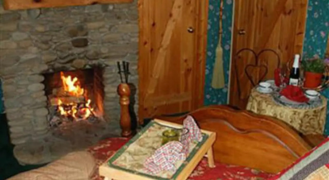 Smokies Bed and Breakfast, Забронировать Отель «постель и завтрак» Отели Пиджен-Фордж с парковкой, рядом с Old Time Photos, Парковка