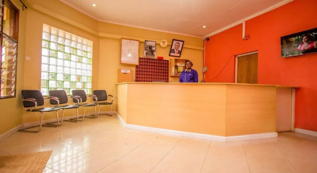 Royal Mini Inn, Réserver Hôtel Hôtels à Tharaka Nithi avec piscine, Piscine