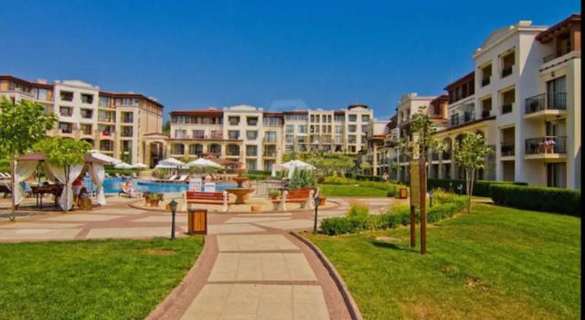 Апартаменты Captain's apartment in Green life Sozopol 60m2