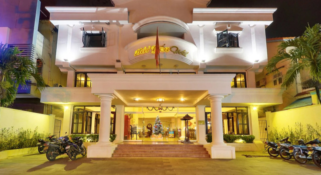 Hai Yen Hotel, Забронировать Отель Отели Хойан с бассейном, рядом с Quan Cong Temple, Бассейн
