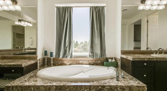 Amazing Litchfield Estate With Backyard Oasis, Забронировать Отель Финикс 
