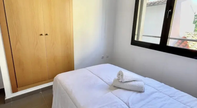 Апартаменты с 3 комнатами с видом на горы Apartament in Lucena del Cid Bajo B Ref 047