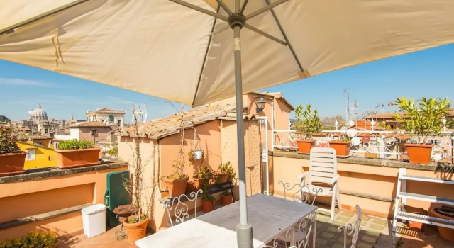 RSH Piazza Navona Breathtaking View 2, Забронировать Отель Навона Рим, рядом с Площадь Кампо-деи-Фиори