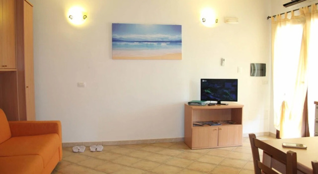New Orange Studio 9, Book Hotel Hotels in Limpiddu with a Pool, Swimming Pool
