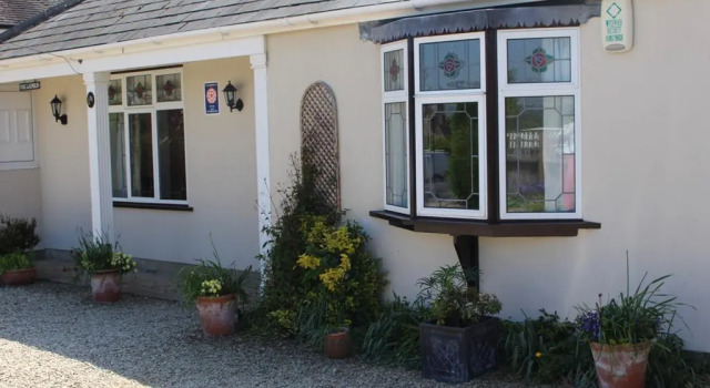The Laurels Guesthouse, Забронировать Отель Отели Котсуолда с парковкой, Парковка