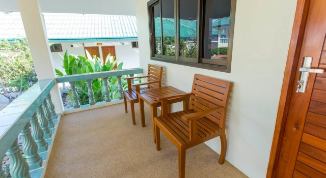 Двухместный номер Standard с балконом Samui Reef View Resort