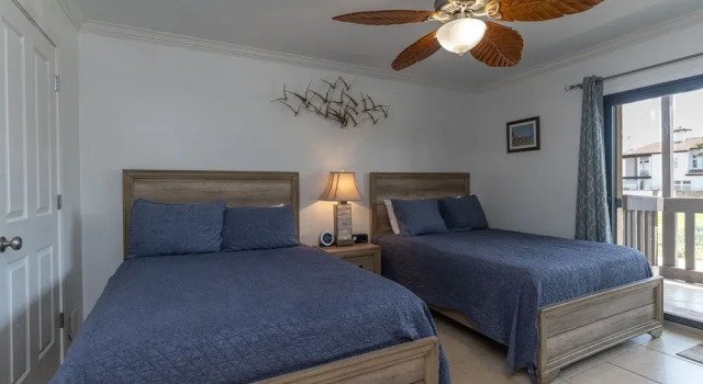 Tiki 240 - Beachfront Ocean View Condo Sleeps 5 1 Bedroom Condo, Buchen Sie Ferienwohnung Hotels in Padre Island mit Pool, Schwimmbad