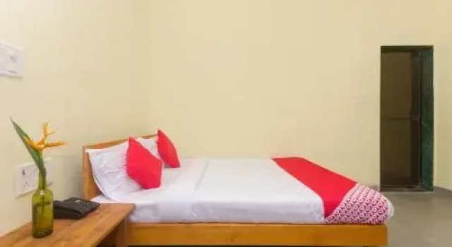 Coco Mango by OYO Rooms, Забронировать Отель Отели штата Махараштры 3 звезды, 3*