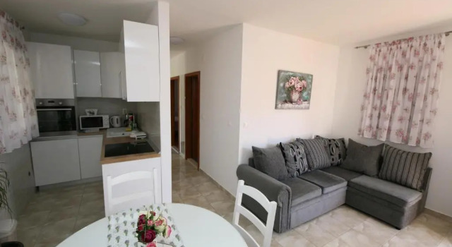 Апартаменты с 2 комнатами Apartman Mirica Solin