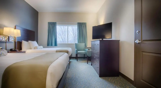 Четырёхместный номер Deluxe Sun & Ski Inn and Suites