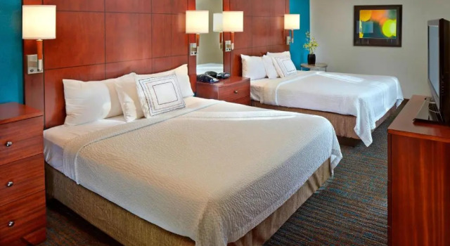 Четырёхместный люкс c 1 комнатой Residence Inn by Marriott Waldorf
