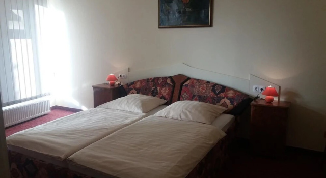 Четырёхместная студия Comfort Barokk Antik Guest House