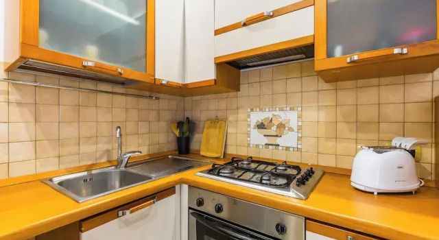 Tolentino Studio Flat by Napoliapartments, Buchen Sie Ferienwohnung Neapel Kampanien