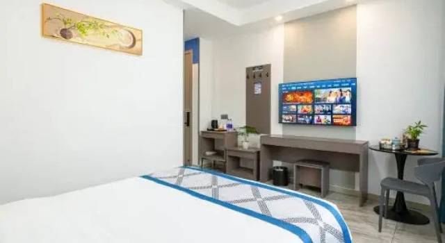 Двухместный люкс Business Xiangshan Xilai Homestay (People's Square Subway Dancheng Station)