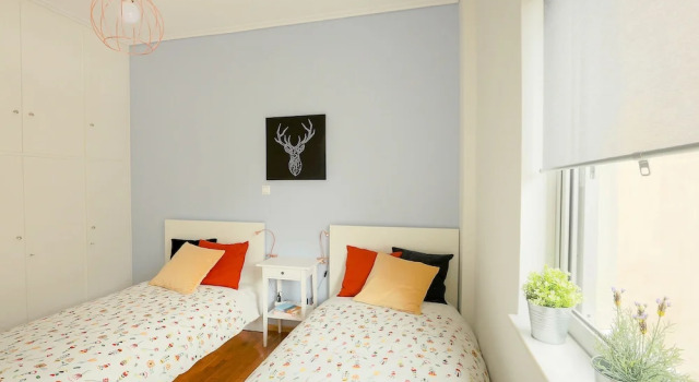 Cosy & Bright 2 Bedroom Apartment in Koukaki