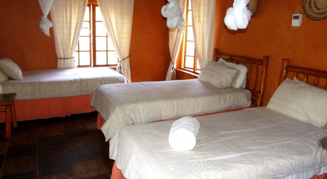 Thornhill Safari Lodge, Забронировать Дом для отпуска Коттеджи Частного заповедника Класери, Коттедж