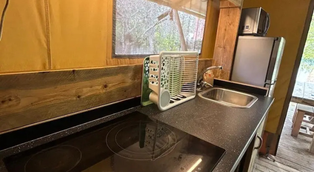 Бунгало Deluxe Camping Lloret Blau