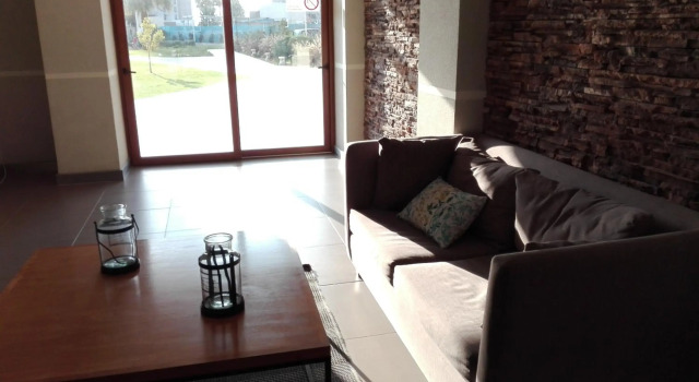 CONDOMINIO GRAN MARINA 2D 2B piscina 5p 604
