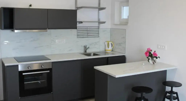 Студия Apartments Tom