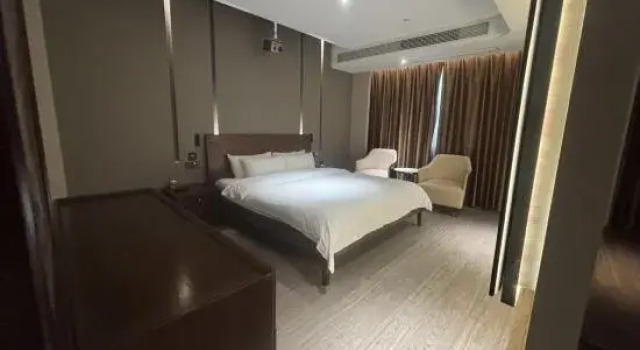 Люкс Deluxe Wanda Yuehua Hotel Huangqi, Xiangcheng, Suzhou