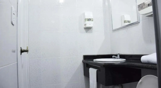 Семейный номер Standard Hotel Plaza Victoria