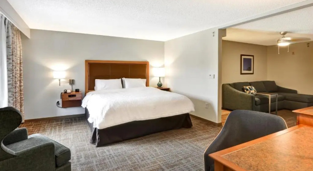 Люкс Hampton Inn Boca Raton