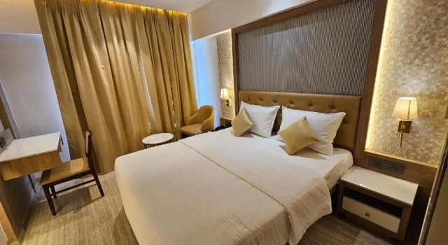 Номер Deluxe Hotel Golden Nest - Thane