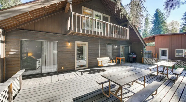 Коттедж 1 Mi to Dtwn Libby: Peaceful Home w/ Creek Access!