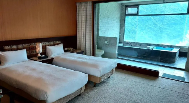 Двухместный номер Standard с видом на горы Four Season Beauty Hotel