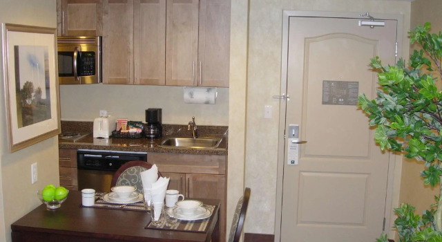 Двухместная Studio Suite Homewood Suites by Hilton Toronto-Markham