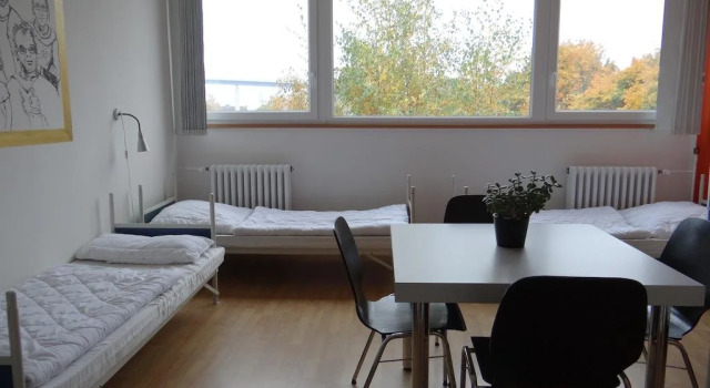 Hostel Stralsund, Забронировать Хостел Отели Штральзунда с парковкой, рядом с Немецкий океанографический музей, Парковка