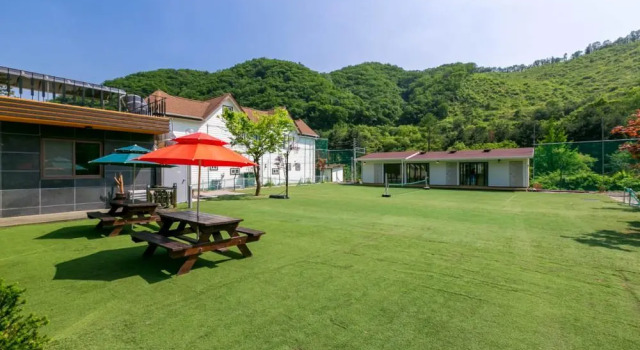 Freetime Pension, Prenota Hotel Hotel a Gyeonggi-do con parcheggio, Parcheggio
