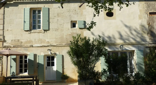 Mas de lHermitage, Забронировать Отель Отели Арля с парковкой, Парковка