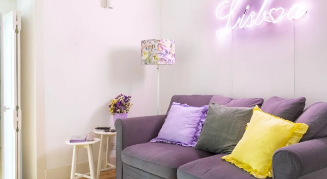 ALTIDO Chic 1BR Apt w/balcony close by Graça Viewpoint & tram stops