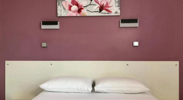 Halt Hotel