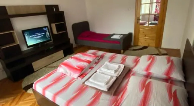 Linen Tree Apartment, Забронировать Апартаменты/квартира Апартаменты Караш-Северина, Апартаменты/квартира