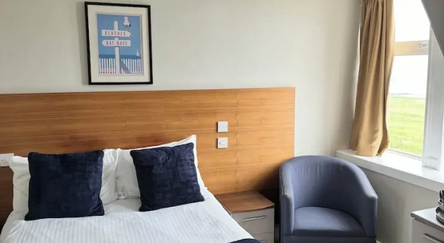 Номер Economy Cullen Bay Hotel