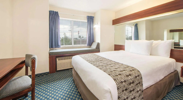 Двухместный номер Standard Microtel Inn & Suites by Wyndham Tulsa/Rt 66 Near Casino
